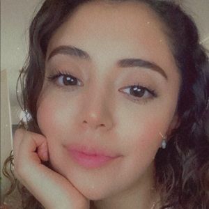 Meet your Posher, Valeria